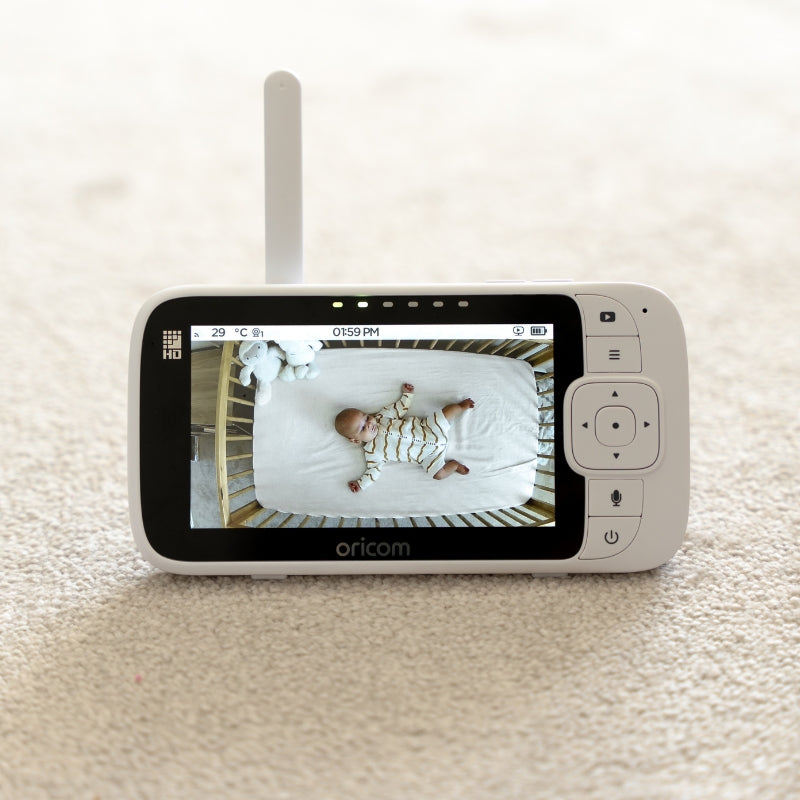 5" colour LCD display