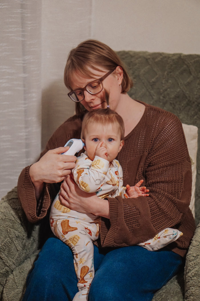 IET800 Ear Thermometer
